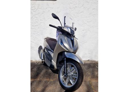  DESTOCKAGE PIAGGIO NEW BEVERLY 400 EURO 5 GRIS CLOUD