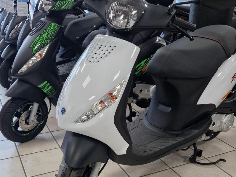 PIAGGIO ZIP 50 ** DESTOCKAGE ** PRIX CLÉS EN MAINS **