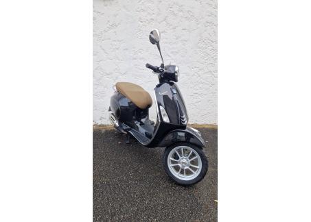 VESPA PRIMAVERA 50