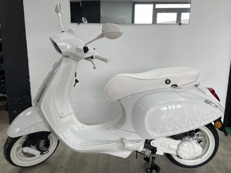 VESPA SPRINT 50 CC 4T JUSTIN BIEBER X