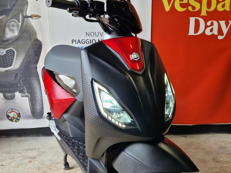 PIAGGIO 1 ACTIVE DE DÉMONSTRATION
